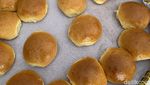 Rela PO Berminggu-minggu Demi Roti Elisa yang Lembut Harum