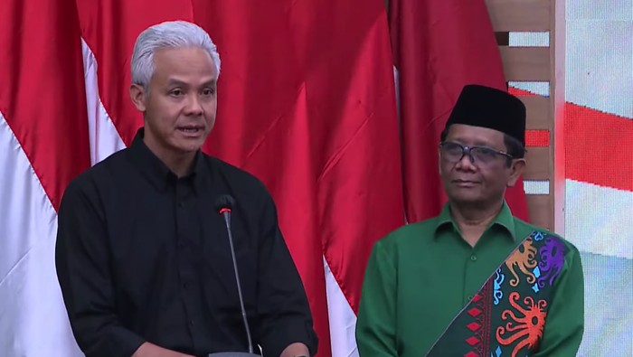 Ganjar Pranowo dan Mahfud Md