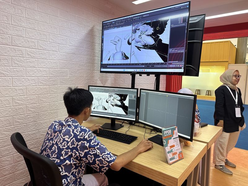 Direktorat Jenderal Pendidikan Vokasi, Kementerian Pendidikan, Kebudayaan, Riset, dan Teknologi (Kemendikbudristek) untuk pertama kalinya memamerkan karya satuan pendidikan vokasi di Trade Expo Indonesia (TEI) 2023. Adapun pada kegiatan ini, mereka menghadirkan 10 karya dari berbagai kampus dan sekolah vokasi.