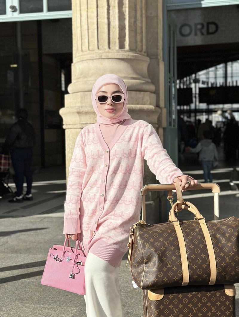 Intip Momen 'Crazy Rich Aceh' Shella Saukia Saat Penuhi Isi Kulkas Dapur!