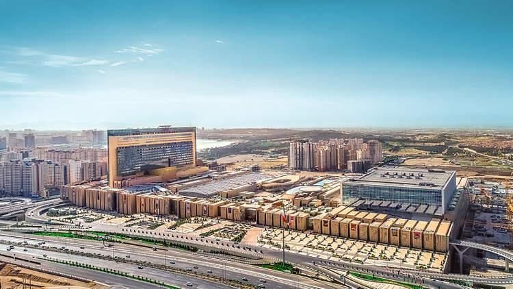 Penampakan Mal Raksasa yang Butuh 3 Hari buat Menjelajahinya