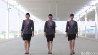 Dilansir dari media sosial KCIC, syarat umum yang harus dipenuhi Aulia dan calon pramugari lain di antaranya adalah berusia minimal 18 tahun dan maksimal 28 tahun, memiliki ijazah minimal SLTA/Sederajat, dan memiliki tinggi minimal 160 cm.  