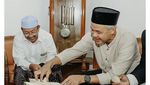 Keseruan Ganjar Pranowo Saat Liwetan hingga Cicip Durian