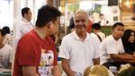 Keseruan Ganjar Pranowo Saat Liwetan hingga Cicip Durian