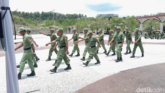 Keseruan Lomba PBB Satlinmas Pangandaran di Alun-alun Pangbagea