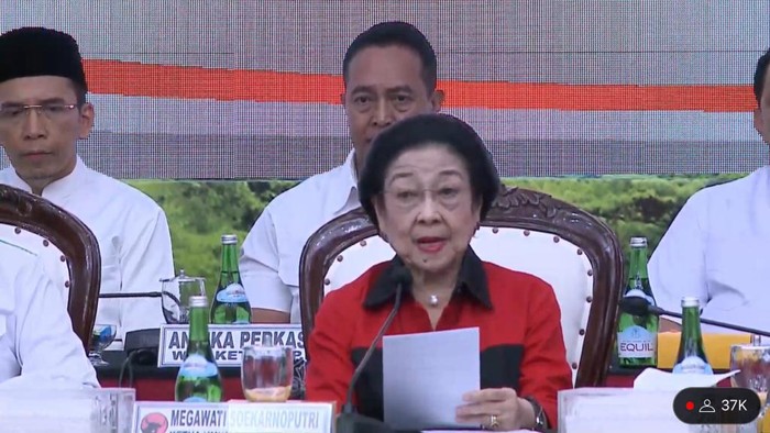 Ketua Umum (Ketum) PDIP Megawati Soekarnoputri jelang pengumuman cawapres Ganjar Pranowo. (Youtube PDI Perjuangan)