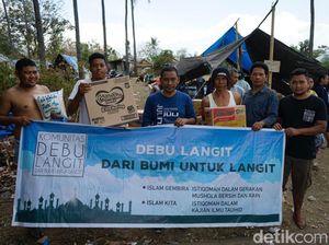 Jalan Panjang Komunitas Debu Langit Mencari Bekal untuk Pulang
