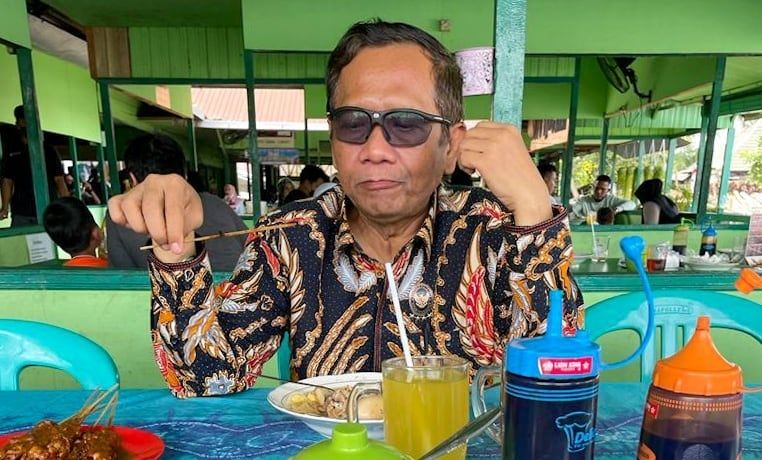 Momen kuliner seru Mahfud MD di berbagai daerah