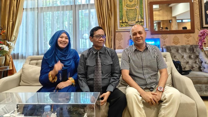 Mahfud MD bersama keponakannya