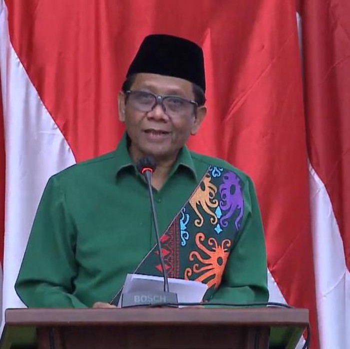 Menko Polhukam Mahfud MD usai diumumkan jadi cawapres Ganjar Pranowo. (Youtube PDI Perjuangan)