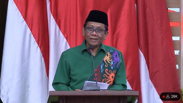 Menko Polhukam Mahfud MD usai diumumkan jadi cawapres Ganjar Pranowo. (Youtube PDI Perjuangan)