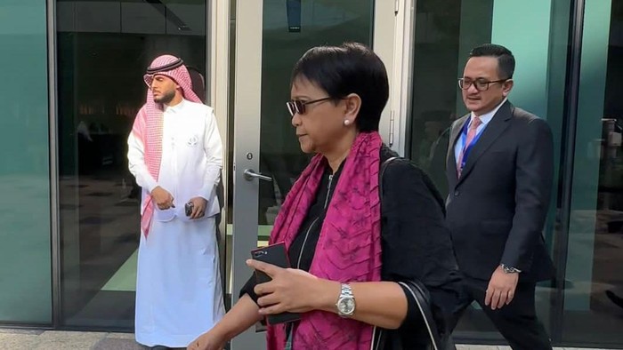 Menteri Luar Negeri RI (Menlu) Retno Marsudi