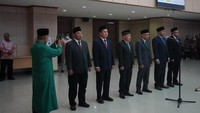 Universitas Negeri Jakarta (UNJ) melangsungkan acara Pelantikan dan Serah Terima Jabatan Wakil Rektor serta Ketua Lembaga Penelitian dan Pengabdian Masyarakat (LPPM) dan Ketua Lembaga Pengembangan Pendidikan dan Penjaminan Mutu (LP3M). Acara ini dilaksanakan di Aula Latief Hendraningrat, Gedung Dewi Sartika, Kampus A UNJ, Rabu (18/10/2023). 