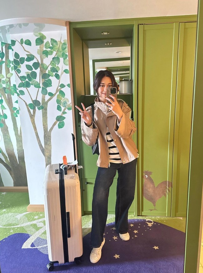 Selain Sarah, Nana juga memiliki seorang putra bernama Jason. Namun putra pertamanya itu juga terlihat tak ikut berlibur ke Jepang bersama Nana dan Sarah. Foto: Instagram/@nanamirdad_