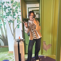 Selain Sarah, Nana juga memiliki seorang putra bernama Jason. Namun putra pertamanya itu juga terlihat tak ikut berlibur ke Jepang bersama Nana dan Sarah. Foto: Instagram/@nanamirdad_