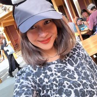 Melalui akun Instagram pribadinya Nana Mirdad membagikan foto-foto liburannya ketika berada di Jepang. Meski tanpa didampingi suaminya, Andrew White, Nana tetap terlihat bahagia dan begitu menikmati liburannya. Foto: Instagram/@nanamirdad_