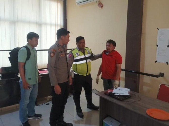 Oknum PNS diamankan usai mencuba merampok toko mas