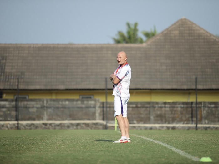 Pelatih PSS Sleman, Bertrand Crasson.