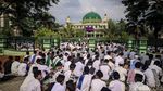 Momen Warga Ciamis Salat Istisqa Meminta Hujan