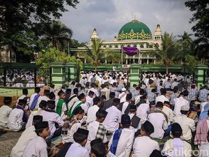 Asal-usul Serta Makna Kata Santri
