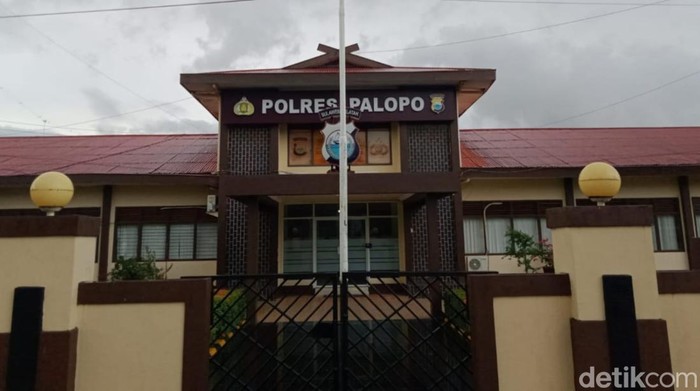 Tiga orang anak di Kota Palopo, Sulawesi Selatan (Sulsel) ditangkap polisi karena membawa narkotika jenis sabu.