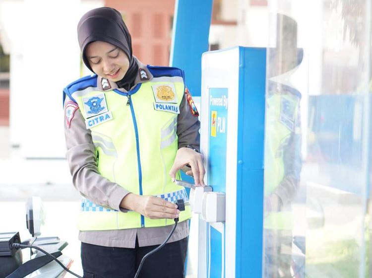 Polrestabes Surabaya Siapkan Stasiun Pengisian Kendaraan Listrik