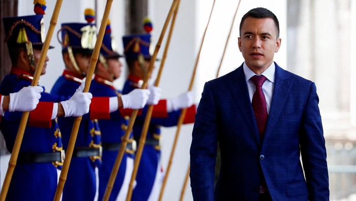 Ecuadorian President-elect Daniel Noboa arrives to meet with current President Guillermo Lasso to begin the transition process before Noboa takes office in December, at the Presidential Palace in Quito, Ecuador, October 17, 2023. REUTERS/Karen Toro