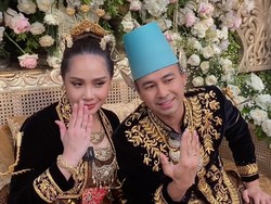 8 Foto Raffi-Nagita Anniversary Pernikahan ke-9, Nikah Lagi Pakai Adat Jawa