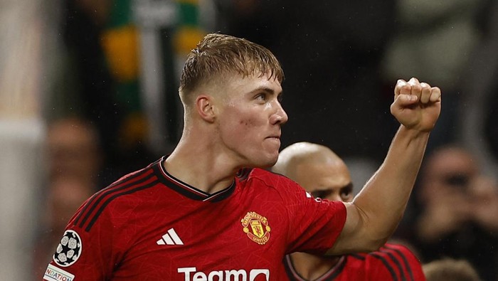 Soccer Football - Champions League - Group A - Manchester United v Galatasaray - Old Trafford, Manchester, Britain - October 3, 2023 Manchester Uniteds Rasmus Hojlund celebrates scoring their second goal Action Images via Reuters/Jason Cairnduff