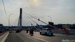 Pembatas Flyover Mochtar Kusumaatmadja Dipasangi Ornamen Khas Sunda
