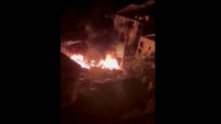 Rumah sakit tersebut terbakar dan hancur setelah diserang militer Israel. (Reuters TV)  