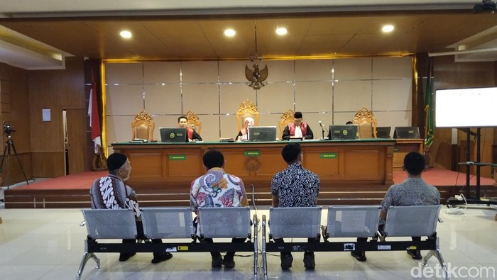 Sidang kasus korupsi proyek Dishub yang membelit mantan Wali Kota Bandung Yana Mulyana dkk.