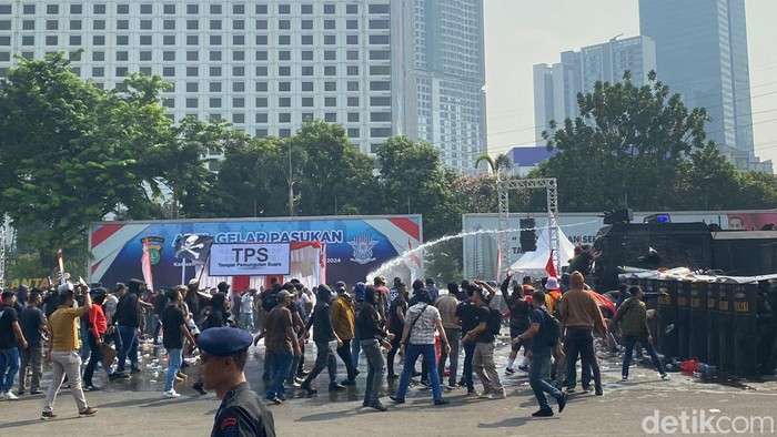 Simulasi pengamanan pemilu 2024 di Polda Metro Jaya