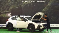 Subaru DriveFest dilaksanakan di empat kota besar mulai hari ini di Senayan City Mall, dan berakhir pada 12 November 2023, di Grand Batam Mall. Subaru Indonesia hadir dengan memperkenalkan Subaru Crosstrek 50 Years All-Wheel Drive Edition. Varian edisi terbatas ini mengikuti spirit Fit Any Adventure dengan ubahan di eksterior dan interior yang maskulin, adventurous, dan tawarkan eksklusifitas melalui ketersediaan unitnya yang terbatas.  