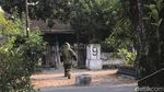 Potret Detik-detik Gegana Datangi Rumah di Jalan Patangpuluhan Jogja