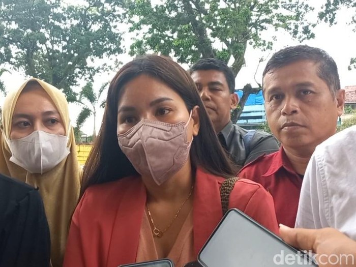 Ayu Soraya mengaku diancam suaminya usai melapor polisi dugaan perselingkuhan