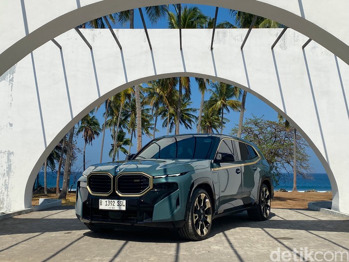 BMW XM
