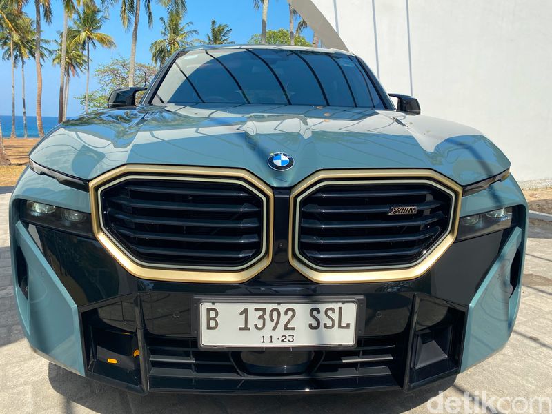 BMW XM