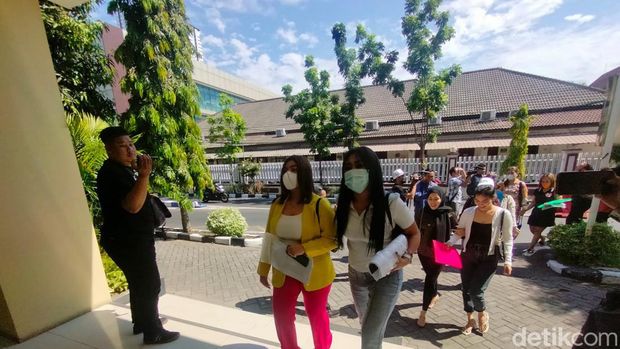 DJ Tessa Morena lapor ke Polda Jatim jadi korban arisan bodong
