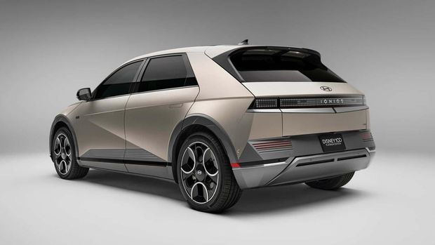 Hyundai Ioniq 5 Disney100.