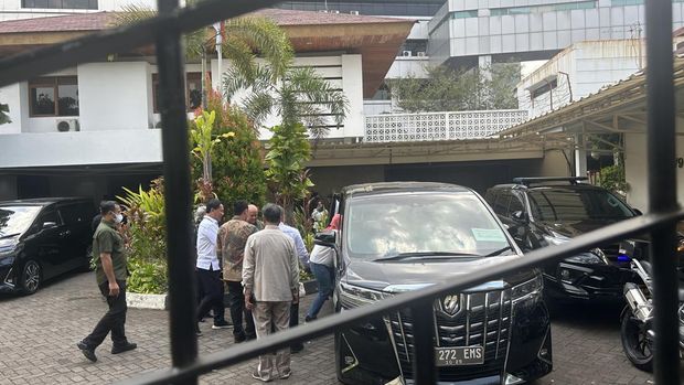 Ilham Habibie ikut antar Mahfud Md- Ganjar (Kadek-detikcom)