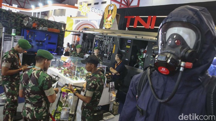 Intip Pameran Tanggap Bencana EDRR Indonesia 2023 Pameran dan Konferensi bertajuk Emergency Disaster Reduction & Rescue (EDRR) Indonesia 2023 tengah digelar di Hall B JlExpo Kemayoran. Yuk kita lihat.