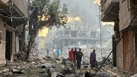 Israel menanggapinya dengan memperketat blokade terhadap Gaza yang dikuasai Hamas, termasuk dengan membatasi masuknya bahan bakar, dan membombardir wilayah tersebut dengan serangan udara.  