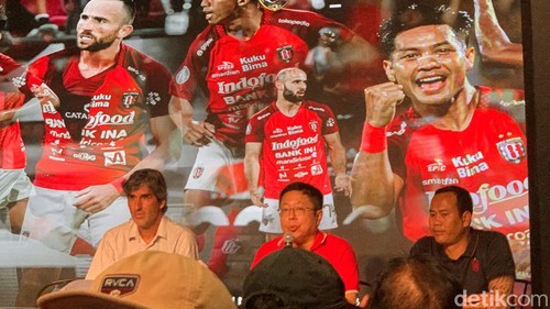 Manajemen Bali United saat bertemu dengan perwakilan suporter Bali United, Rabu (18/10/2023) di Gianyar. (Siti Muamalah)