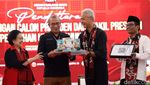 Momen Ganjar-Mahfud Md Daftar Capres-Cawapres ke KPU