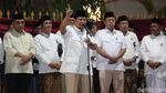 Momen Prabowo Nyanyi Ya Lal Wathon Bareng Relawan