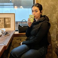 Tampil dengan hanya mengenakan makep minimalis yang hampir tak terlihat, Nabila dipuji cantik. Bahkan beberapa netizen menyebutnya sebagai artis tercantik. Foto: Instagram/@nsyakieb85