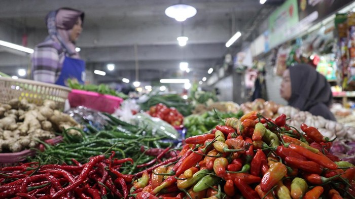 Pedagang di Pasar Kosambi, Kota Bandung.