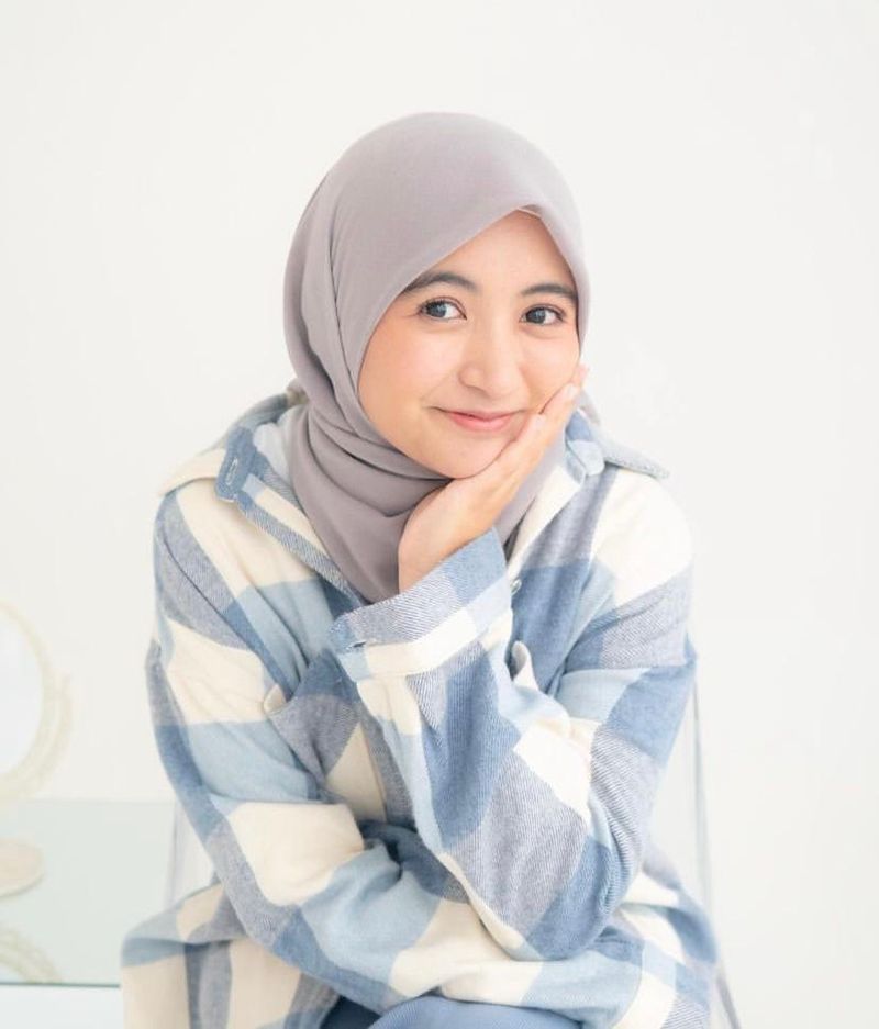 Penjual baby crab mirip komika Arafah Rianti di Lengkong, Bandung