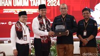 Sebagai informasi, pendaftaran bakal calon Presiden dan Wakil Presiden dibuka pada 19-25 Oktober 2023. Pendaftaran dilakukan di kantor KPU RI, Menteng, Jakarta Pusat.  
